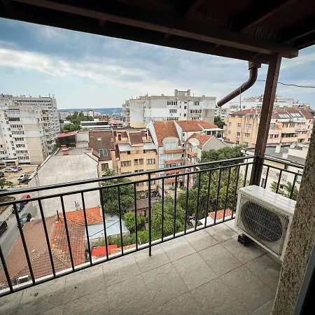 Casa Raya Apartment *